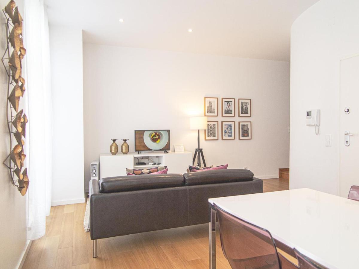 Baixa Chiado 2 Bedroom Duplex Apt With Ac Elevator Lisboa Eksteriør bilde