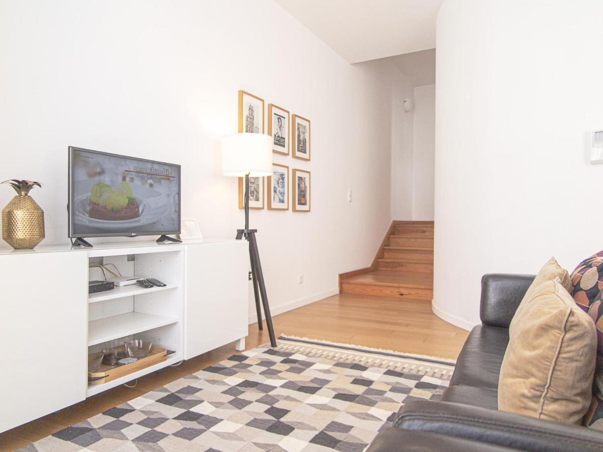 Baixa Chiado 2 Bedroom Duplex Apt With Ac Elevator Lisboa Eksteriør bilde