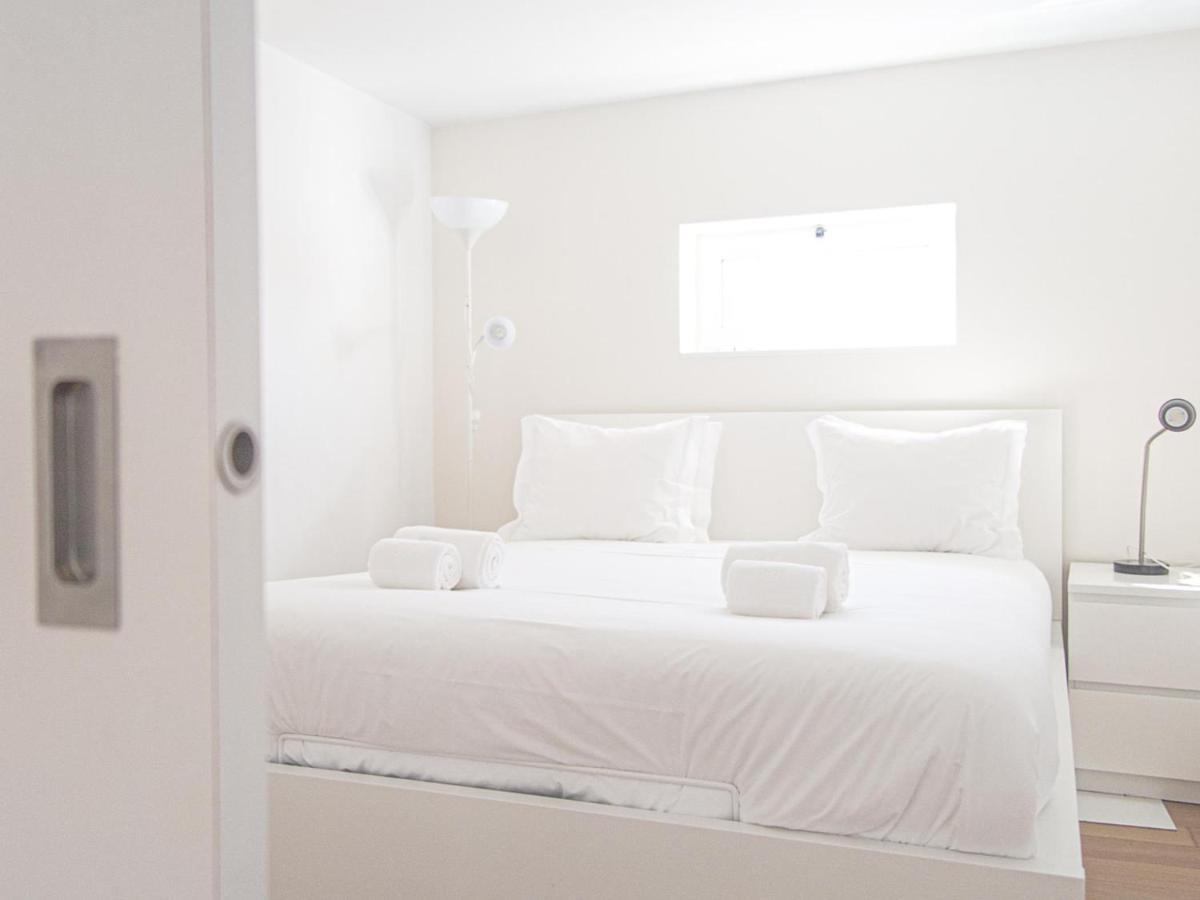 Baixa Chiado 2 Bedroom Duplex Apt With Ac Elevator Lisboa Eksteriør bilde